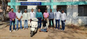मारहाण करून मोबाईल पळविणाऱ्या जबरीचोरी मधील आरोपीला मुद्देमालासह अटक