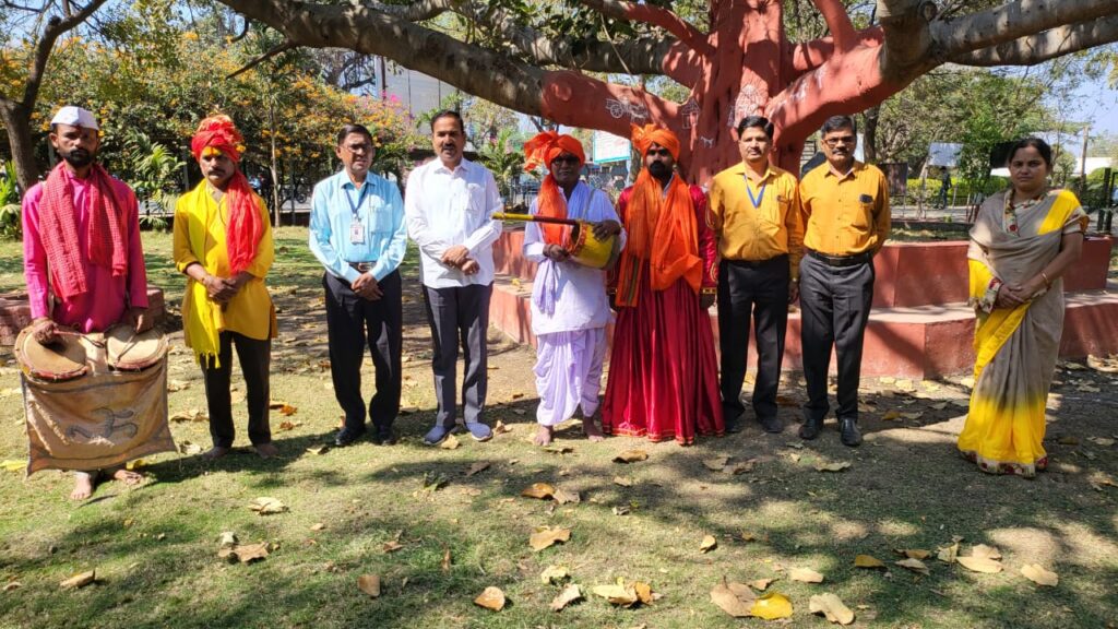 मातृभाषेची चाड असावी मात्र इतर भाषेची चीड नसावी - रामचंद्र तिरुके