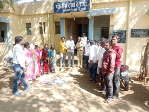 बोळेगाव येथील अवैध दारू व शिंदी विक्री बंद करण्याची मागणी