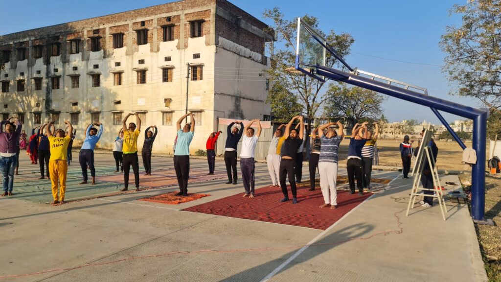 उदयगिरीत सामूहिक सूर्यनमस्कार कार्यक्रम संपन्न