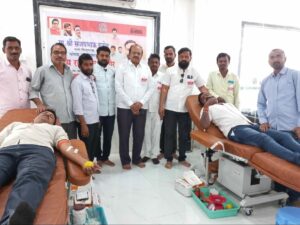 जिल्हाध्यक्ष संजय राठोड यांचा वाढदिवस रक्तदान शिबिर व पक्षप्रवेशाने साजरा - संग्राम रोडगे