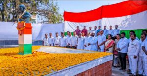 महात्मा गांधी यांच्या पुण्यतिथी निमित्त भजन, गायनाने आदरांजली चा प्रयास.
