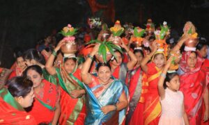 अहमदपूर इच्छापूर्ती हनुमान मूर्ती प्राणप्रतिष्ठा शोभा यात्रेने अहमदपूर शहर दुमदुमले