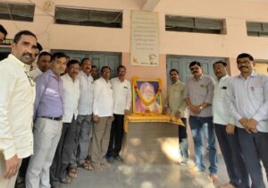 यशवंत विद्यालयात राष्ट्रसंत प.पू. डॉ. शिवलिंग शिवाचार्य महाराज यांचा जन्मदिवस उत्साहात साजरा