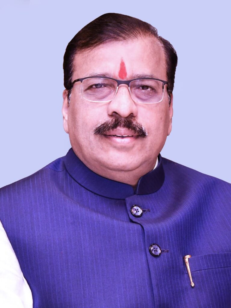 आ.रमेशआप्पा कराड यांची वसंतराव नाईक कृषी विद्यापीठाच्या कार्यकारी परिषदेवर निवड