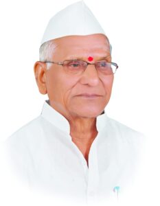 शिक्षणाची गंगा खेड्यापर्यंत पोहोचवणारे कर्मयोगी- डी.बी.लोहारे गुरुजी