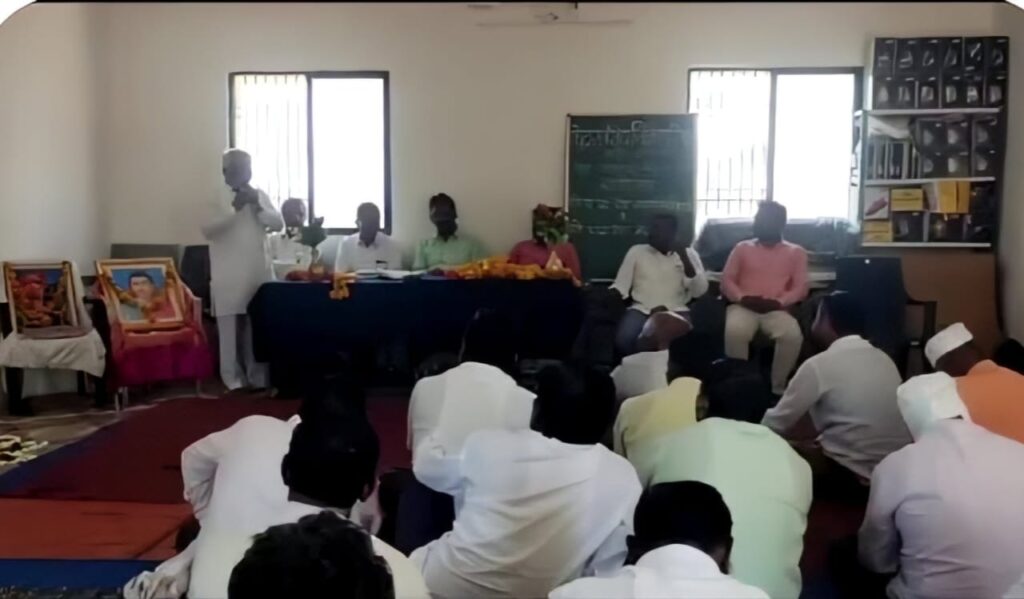 नागतीर्थवाडी येथे घेण्यात आली केंद्रास्तरीय शिक्षण परिषद