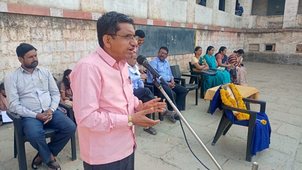 श्यामलाल हायस्कूलमध्ये मराठी राजभाषा दिन उत्साहात साजरा