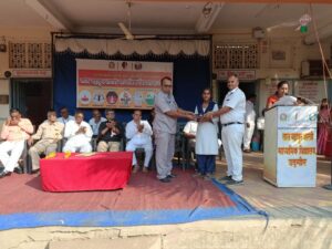 लालबहादुर शास्त्री विद्यालयात बक्षीस वितरण संपन्न