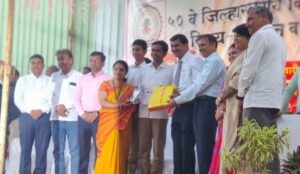 विज्ञान प्रदर्शनात लालबहादुरच्या प्रयोगाची राज्यस्तरीय स्पर्धेसाठी निवड