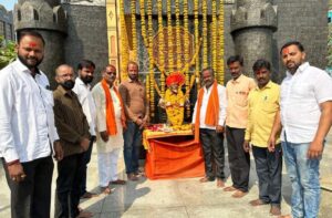 छत्रपती शिवाजी महाराज यांची ३९३ वी जयंती शिवसेना उद्धव बाळासाहेब ठाकरे पक्षाच्या वतीने उत्साहात साजरी
