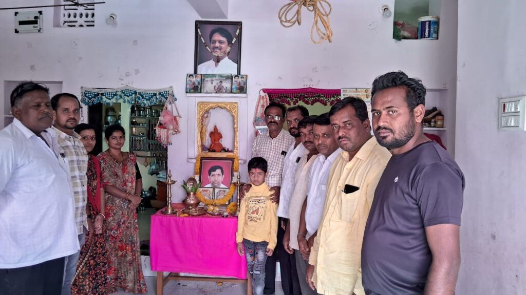 युवकांनी पुढाकार घेऊन बालविवाह प्रतिबंधक कायद्याचे काटेकोर पालन करावे