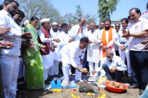 २७ कोटी रुपयांच्या कामाचा आ. बाबासाहेब पाटील यांच्या हस्ते भूमिपूजन सोहळा संपन्न