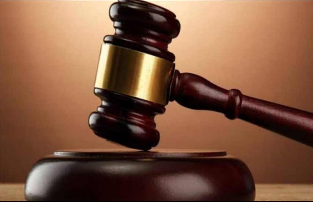 अमळनेर नगरपालिका व्यापारी संकुलाचा लीलावाचा मार्ग मोकळा,याचिकाकर्त्याची माघार
