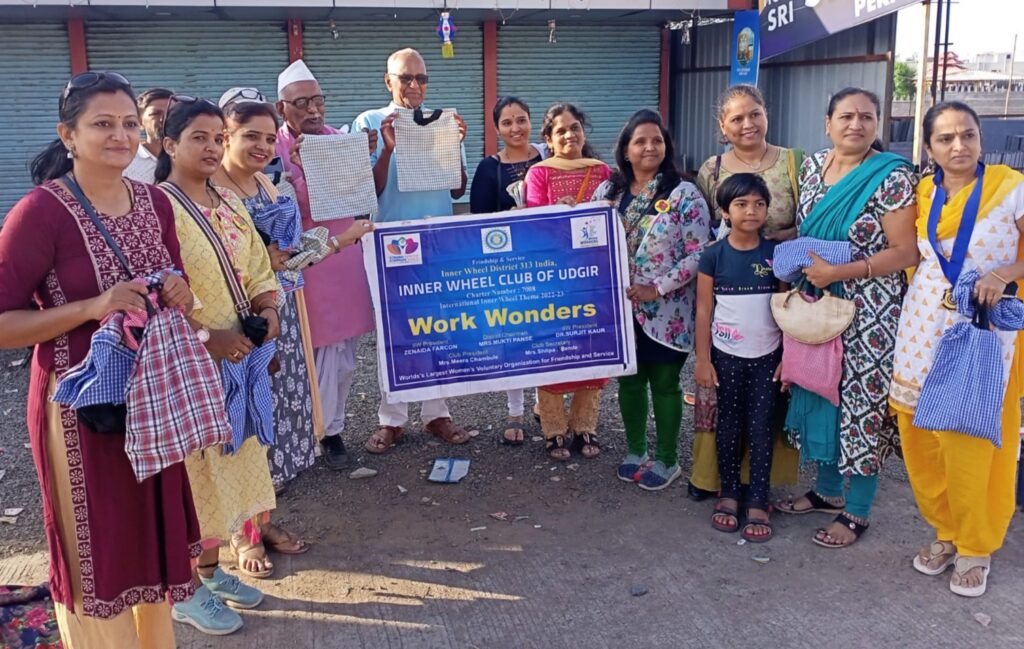 प्लास्टिक मुक्त उदगीरसाठी इनरव्हिल क्लबचा स्तुत्य उपक्रम