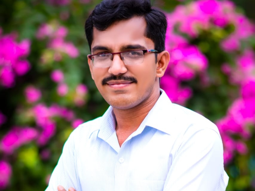 सुरभी प्रवेश प्रक्रिया मार्गदर्शन केंद्राचे संचालक विश्वजीत मुंडे यांना राज्यस्तरीय समाजभूषण पुरस्कार जाहीर