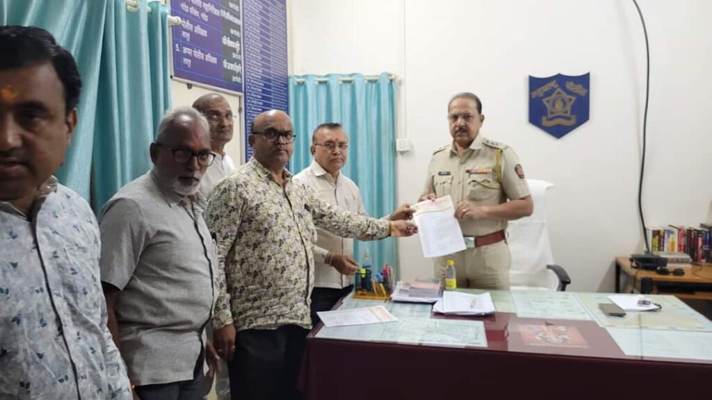 उदगीर तालुका माहेश्वरी सभेचे उपविभागीय पोलिस अधिकाऱ्यांना निवेदन