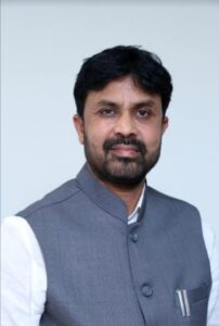 मातोश्री ग्रामसमृद्धी पाणंद रस्ते योजनेतून १२ कोटी ६० लक्ष तर मनरेगा योजनेतून ७० लक्ष असा एकुण १३ कोटी १० लक्ष रुपयाचा निधी मंजुर