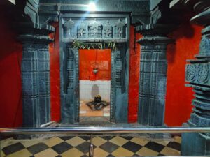 हेमाडपंती वास्तूकलेचा उत्तम नमुना अकराशे वर्षापूर्वीचे खडकेश्वर महादेव मंदिर