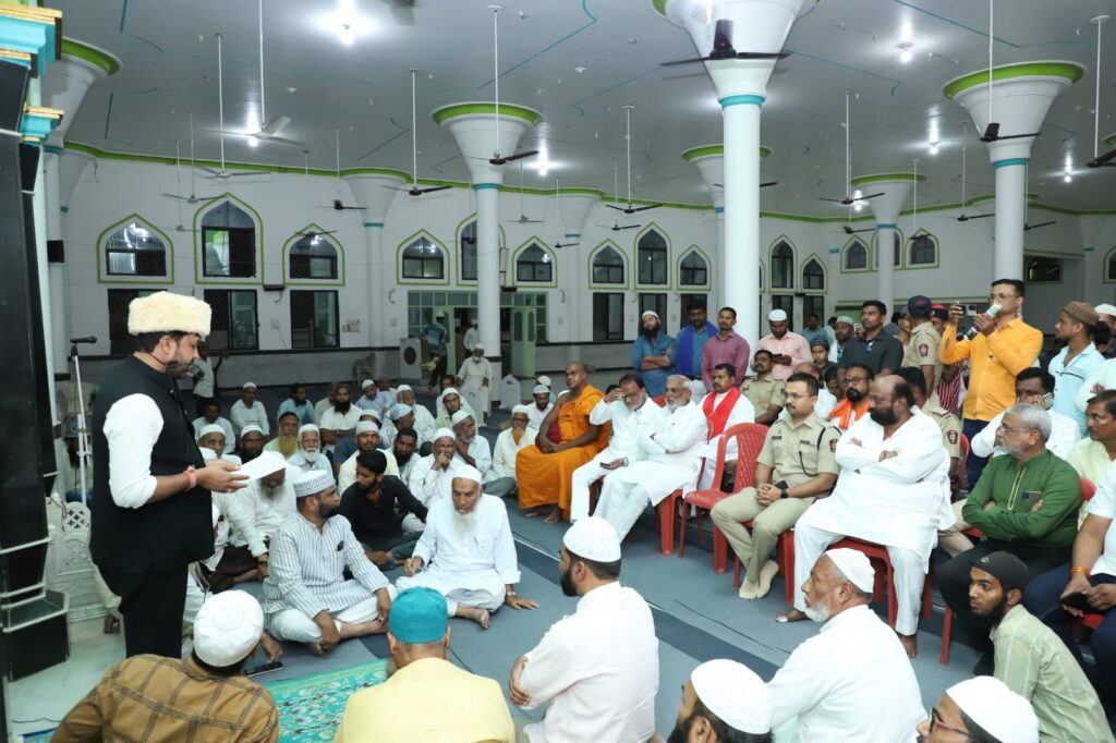 इफ्तार पार्टी म्हणजे एकतेचा संदेश - आमदार संजय बनसोडे