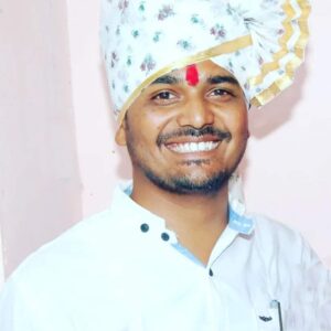 दिलीपरावजी देशमुख यांच्या मार्गदर्शनाखाली जागृती करतेय शेतकऱ्यांची प्रगती - विवेक जाधव