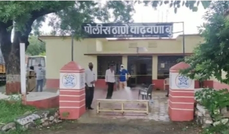 जातिवाचक शिवीगाळ करून जबर मारहाण, पाच आरोपी विरुद्ध गुन्हा दाखल.