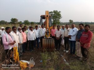 करडखेल गांव ते कुमठा खु. अत्यंत जुना गाडीमार्ग- शेतरस्ता अतिक्रमण मुक्तीचा शुभारंभ