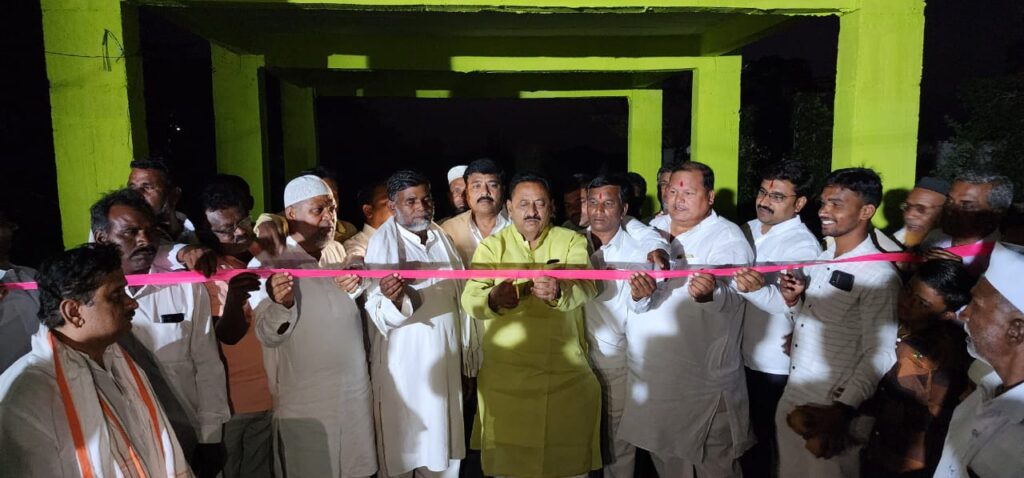 डोंग्रज येथील ६२ लक्ष रुपयांच्या निधीतून विविध विकासकामाचे भूमीपूजन व लोकार्पण समारंभ!