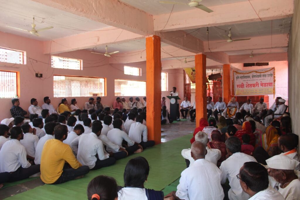 कृषि महाविद्यालयाचा रब्बी शेतकरी मेळावा वाढवणा बु. येथे संपन्न