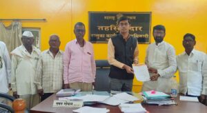 दुष्काळसदृश परिस्थिती असल्याने शेतकऱ्यांना संपूर्ण कर्जमाफी द्या - डॉ. नरसिंह भिकाणे