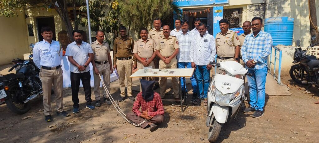 तुळजाभवानी मंदिरातील दानपेटीतील रोख रक्कम व देवीच्या अंगावरील दागिने चोरनाऱ्या आरोपीला 24 तासात 100 % मुद्देमालासह अटक.