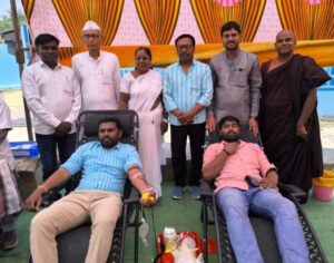 डाॅ.बाबासाहेब आंबेडकर यांच्या जयंती निमित्त सम्राट मित्र मंडळाच्या रक्तदान शिबिरात 150 जणांचे रक्तदान.!
