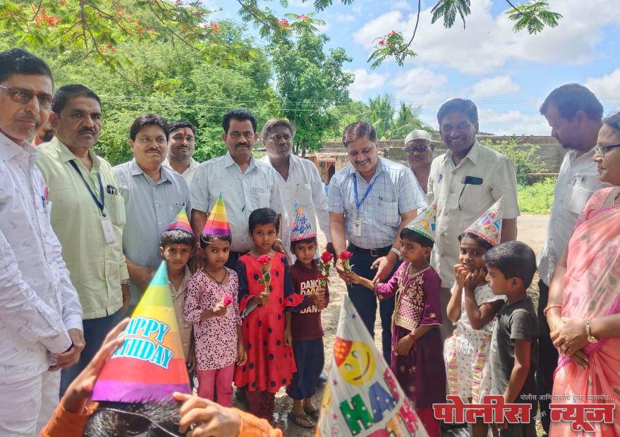 नणंद जिल्हा परिषद शाळेमध्ये एक मूल एक झाड उपक्रम साजरा