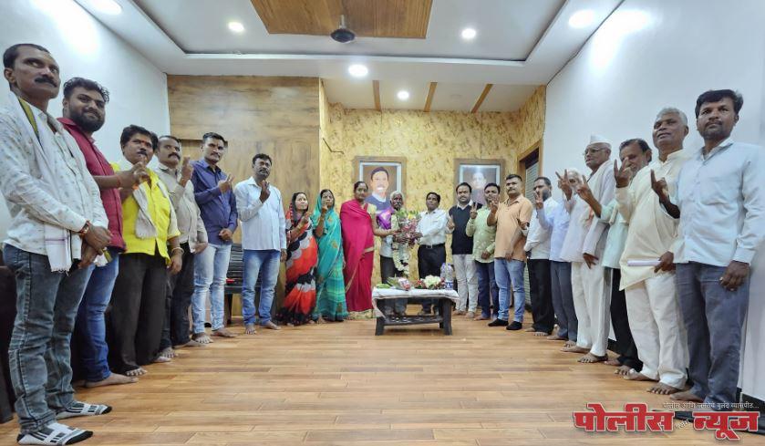 संत गोरोबा सोसायटीच्या विकास सतीश कांबळे यांच्या पॅनलच्या सर्व उमेदवारांची बैठक