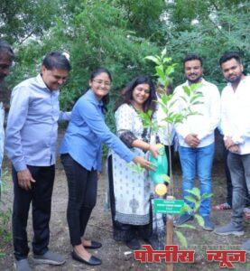 बाई काकाजी उद्योग समूहातील सनरीच मिनरल वॉटर प्लांट मध्ये मा. जिल्हाधिकारी लातूर यांच्या हस्ते वृक्षारोपण