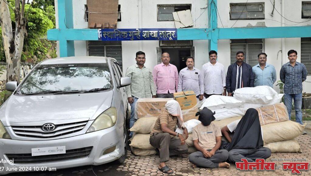 स्थानिक गुन्हे शाखे कडून अवैधरित्या गुटख्याची वाहतूक करणारे वाहनावर कारवाई, 14 लाख किमतीचा गुटखा व मुद्देमाल जप्त