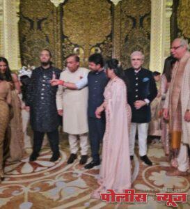 जगातील दिगजांसोबतच उदगीरच्या प्रतिनिधीनेही अंबानी परिवारास दिल्या शुभेच्छा !
