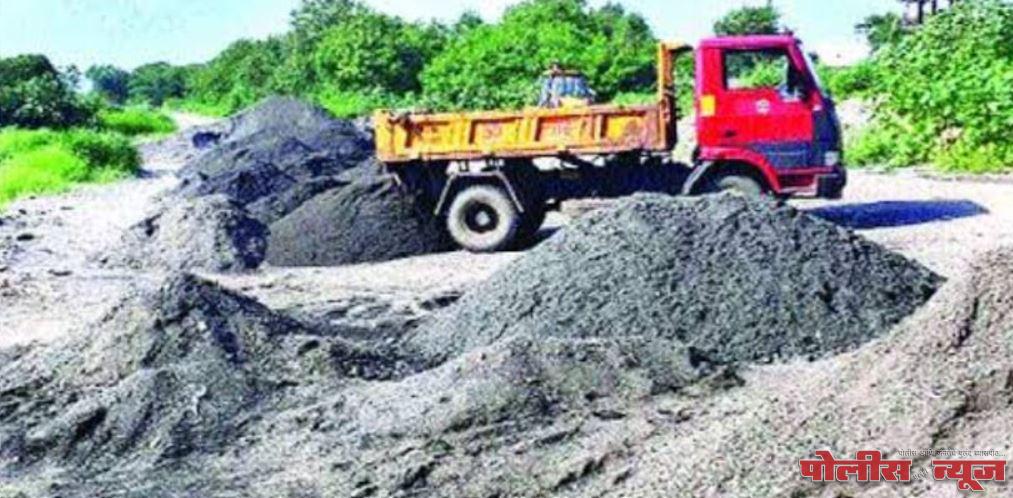 उदगीर तालुक्यात वाळू माफियांचा हैदोस धुल्ला!! महसूलच्या टॅक्स वर दलाल मारतात डल्ला !!
