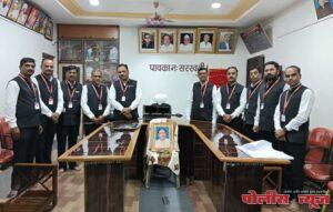 महात्मा फुले महाविद्यालयात कै.बापूसाहेब पाटील एकंबेकर यांना स्मृतिदिनानिमित्त अभिवादन