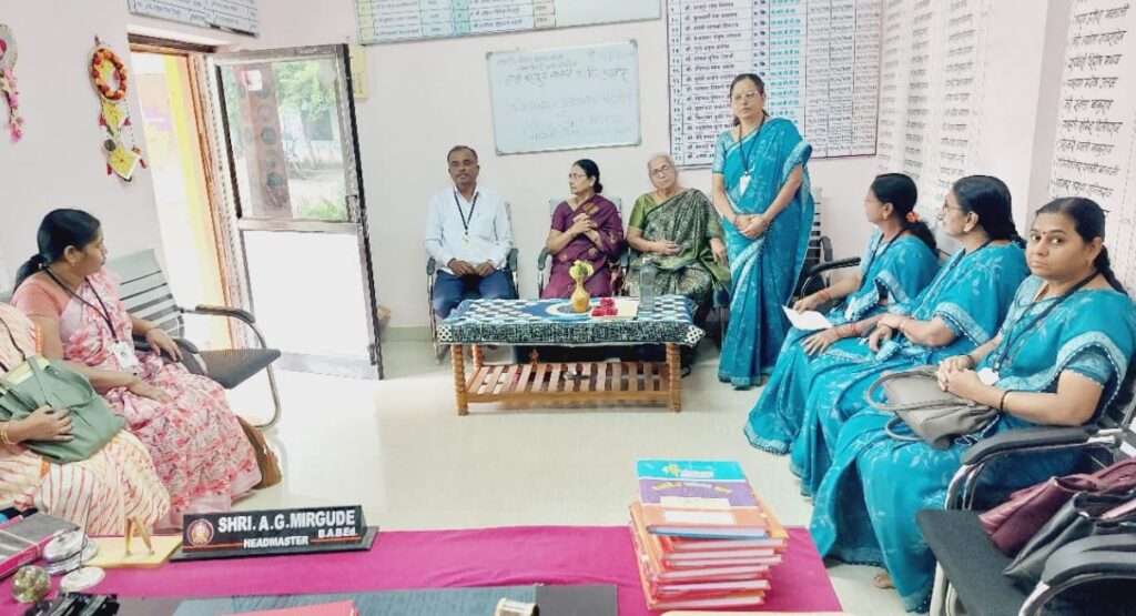 शास्त्री प्राथमिक शाळेत विशाखा नियमन समिती व महिला तक्रार निवारण समितीची बैठक संपन्न