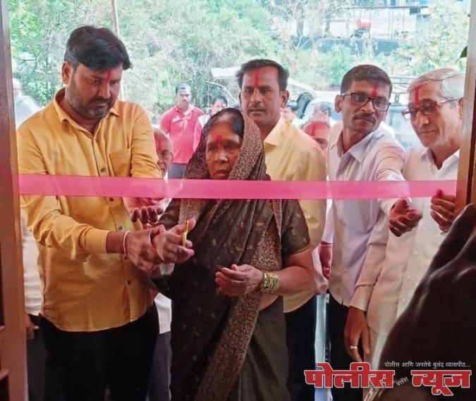 दापका येथील ग्रामपंचायतीच्या नूतन इमारतीचे उद्घाटन.