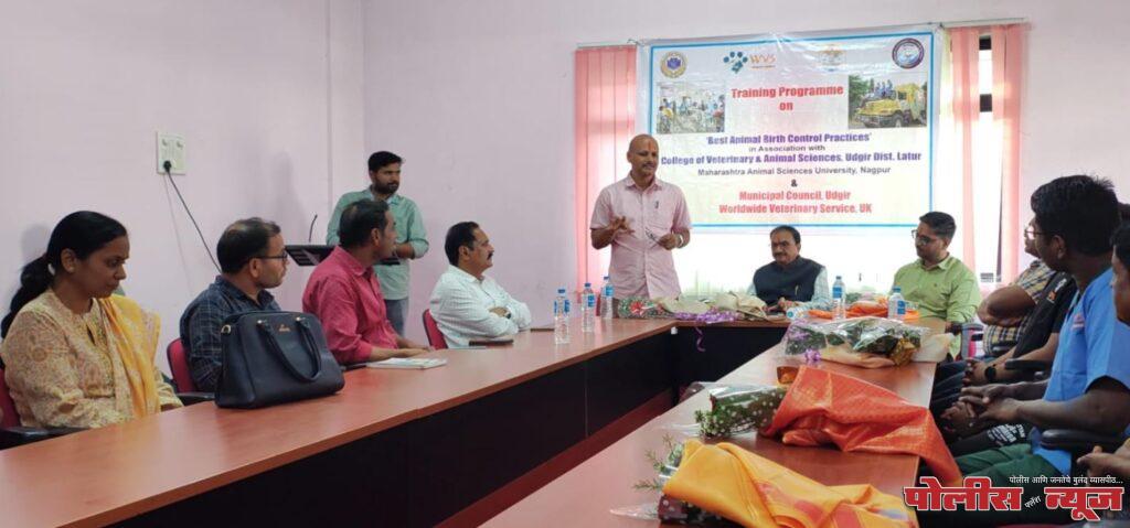 भटक्या श्वानांच्या निर्बिजीकरणात पशुवैद्यकीय महाविद्यालयाचे कार्य उल्लेखनीय - श्री. सुंदर बोंदर