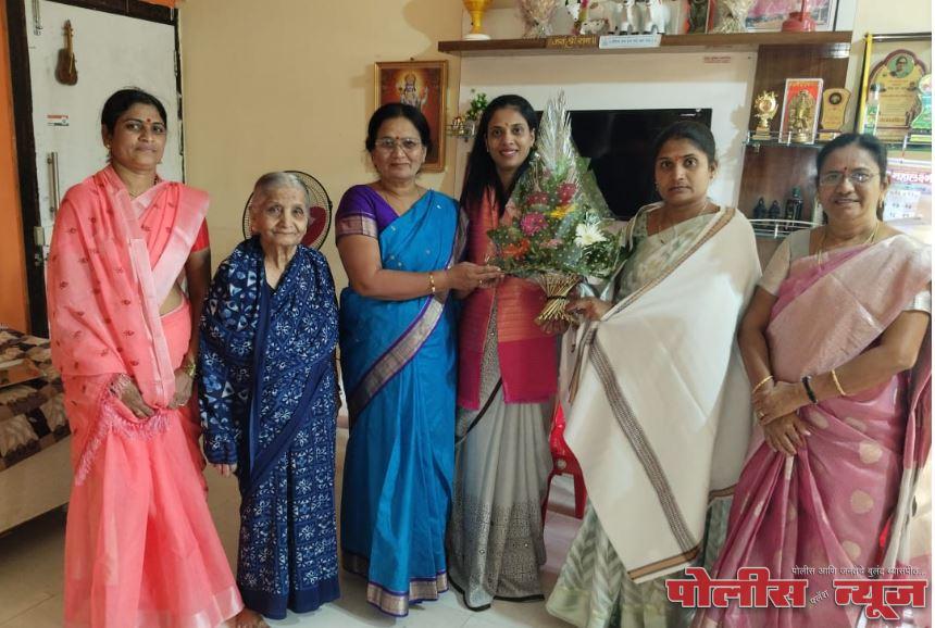 ॲड.दीपाली औटे व ज्योती बानापुरे यांचा सत्कार
