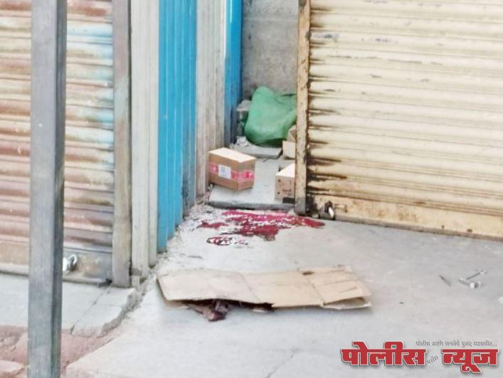 लातूरात अनोळखी इसमाचा खून