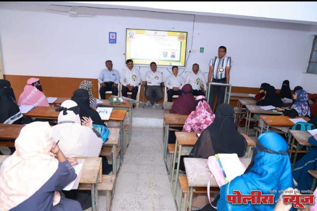 शिवाजी महाविद्यालयात उर्दू विभागातर्फे निबंध लेखन स्पर्धेचे आयोजन