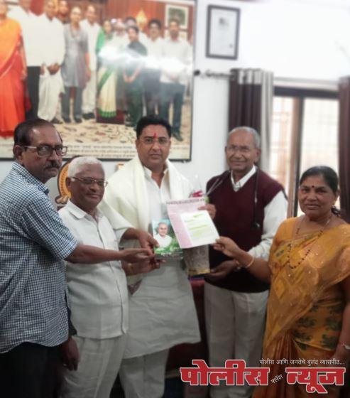 आ.डाॅ.तुषारजी राठैड यांच्या उत्तर मराठवाडा प्रादेशाक विभाग कार्यालयास सदिच्छा भेटीने ज्येष्ठ नागरिकांचे प्रश्न सुटतील - डाॅ.हंसराज वैद्य