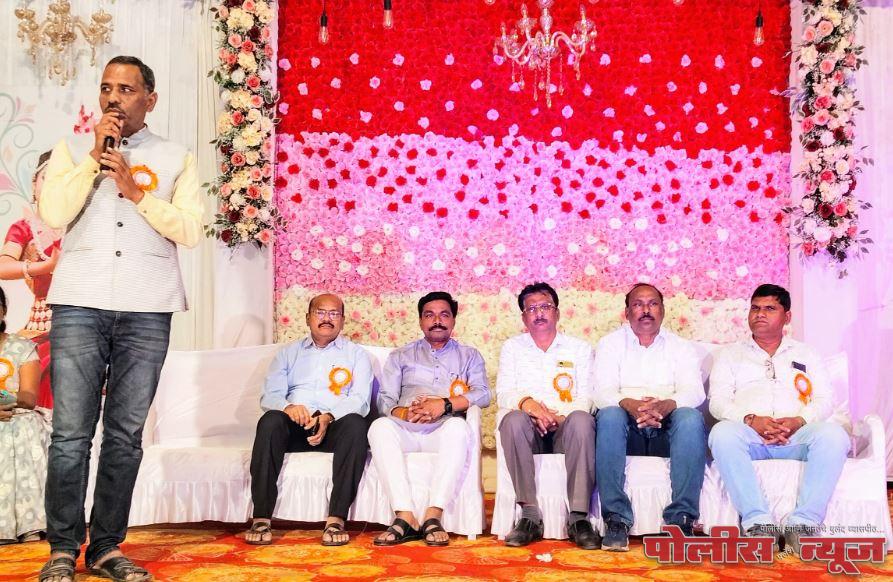 स्नेहसंमेलनातूनच विद्यार्थ्यांचे भाव विश्व खुलत जाते - अनिल चवळे