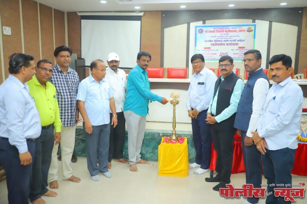 संविधानामुळेच देशाचे अखंडत्व टिकून आहे- डॉ. दत्ताहारी होनराव