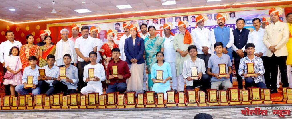 इच्छापूर्ती कोचिंग क्लासेसच्या वतीने गुणवंत विद्यार्थी सत्कार समारंभ संपन्न