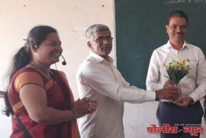 शिक्षकांनी मुलांमध्ये जगण्याचे बळ निर्माण करावे - डॉ. विश्वास सुतार